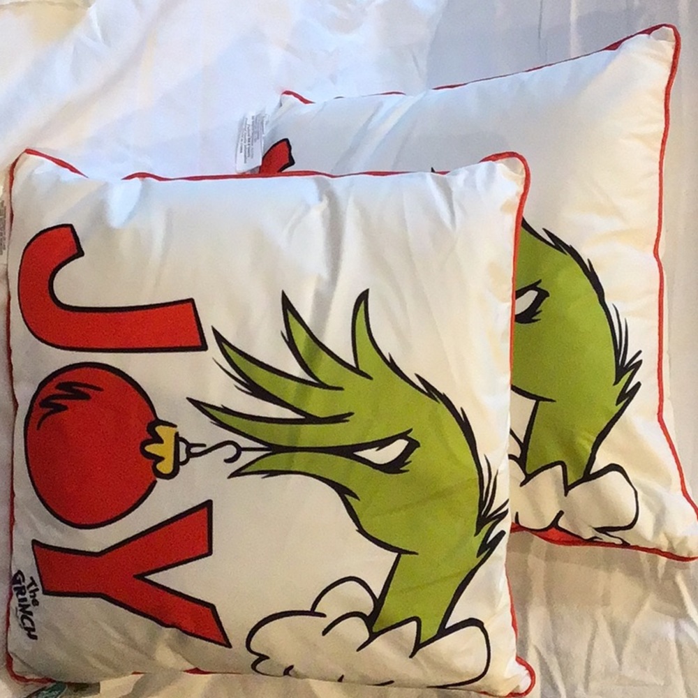 Dr Seuss designs Christmas Grinch “Joy” Pillows, Set of Two New with Tags